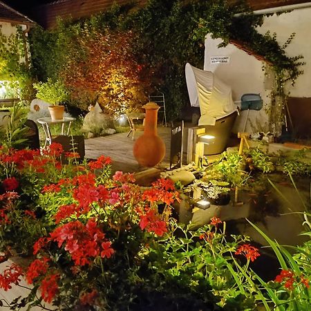 Auszeit; Gaestehaus & Mehr Kollersdorf Экстерьер фото