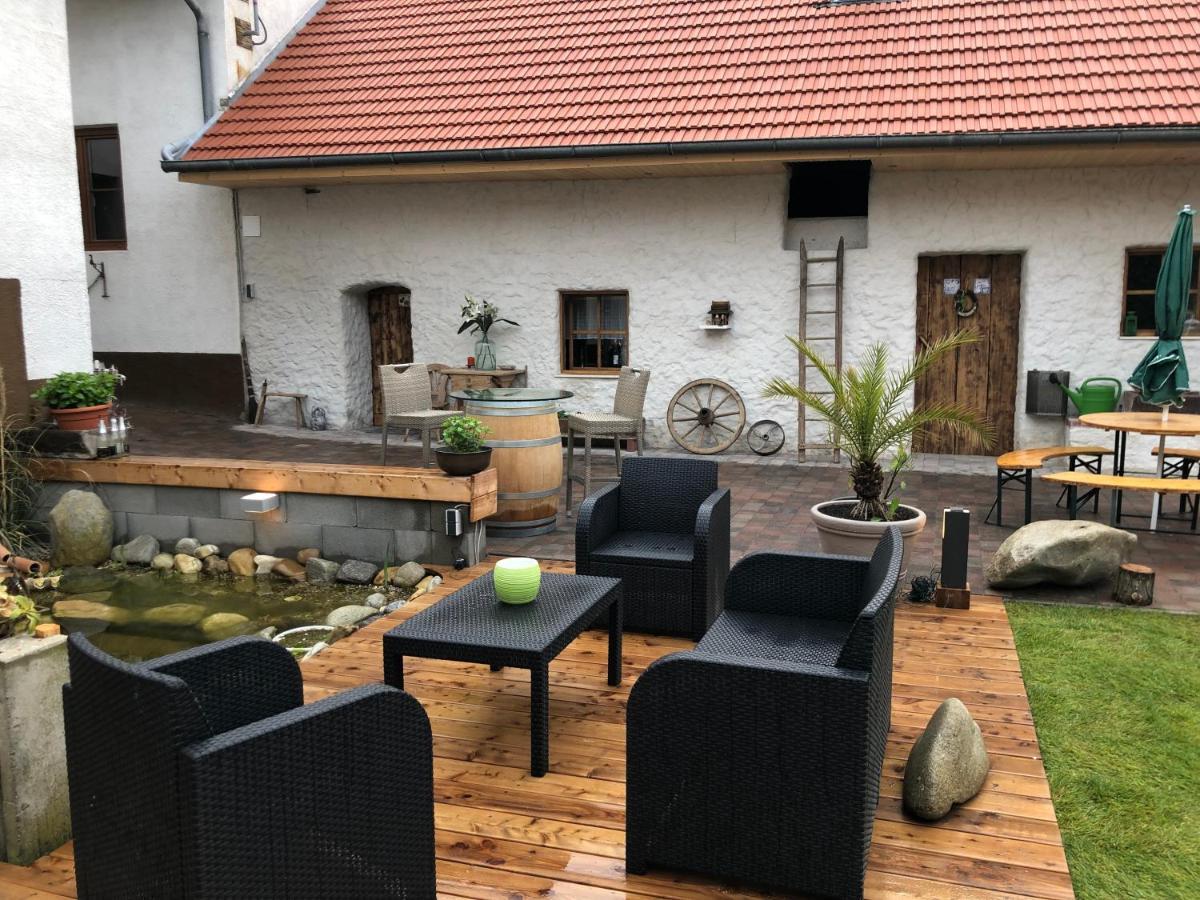 Auszeit; Gaestehaus & Mehr Kollersdorf Экстерьер фото